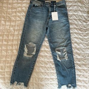 Cropped distressed KanCan Jeans new with tags